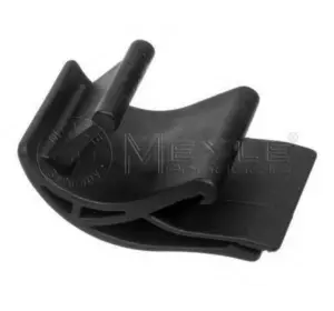 Клипса крепежная BMW 17111712660 на BMW 5 седан (E34) Клипса крепежная BMW 17111712660 на BMW 5 седан (E34)